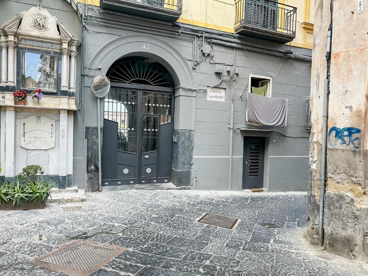 Exclusive Parking Flat X 4 Near Metro 1 Salvator Rosa Apartment Naples Luaran gambar