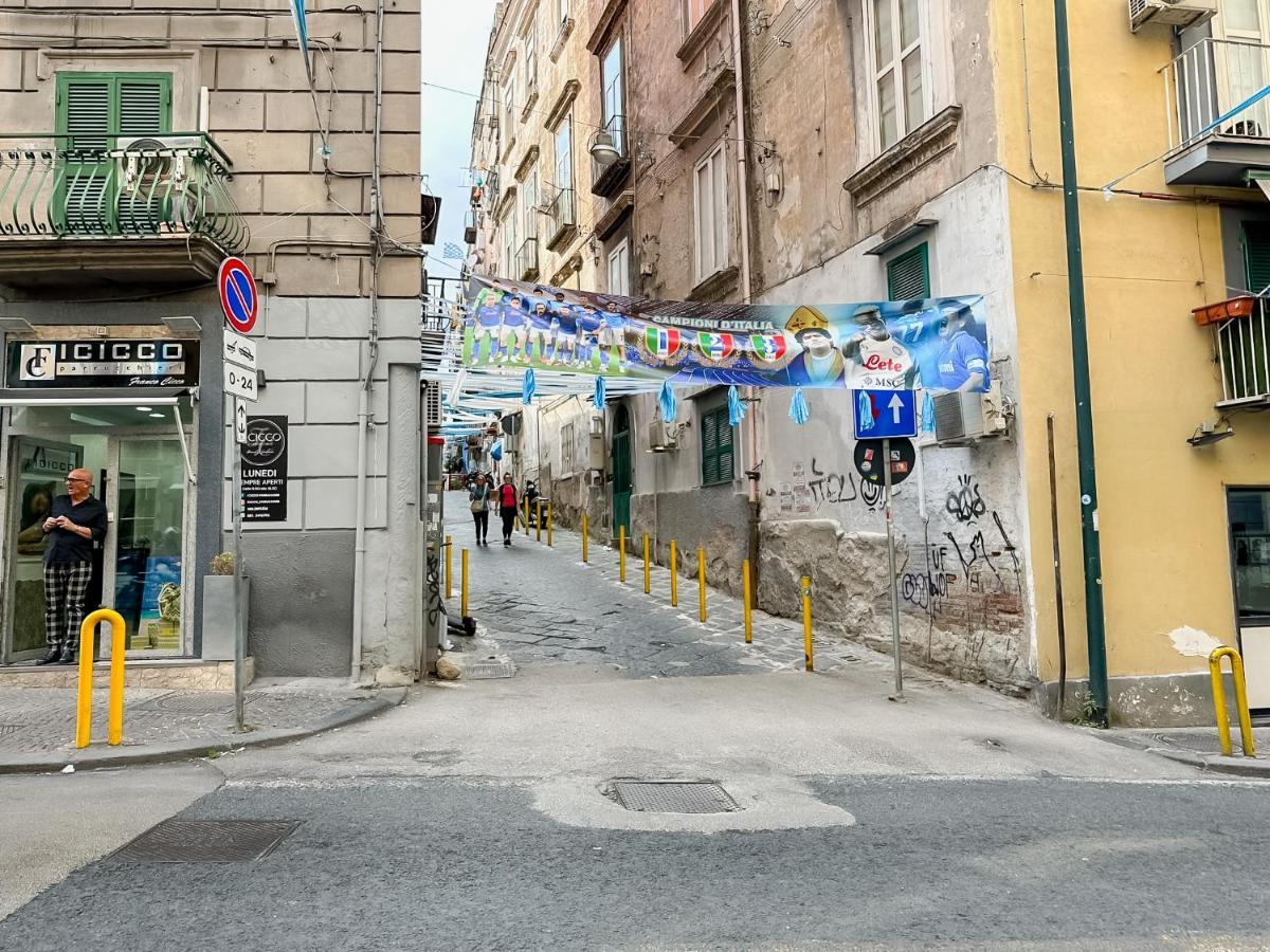 Exclusive Parking Flat X 4 Near Metro 1 Salvator Rosa Apartment Naples Luaran gambar