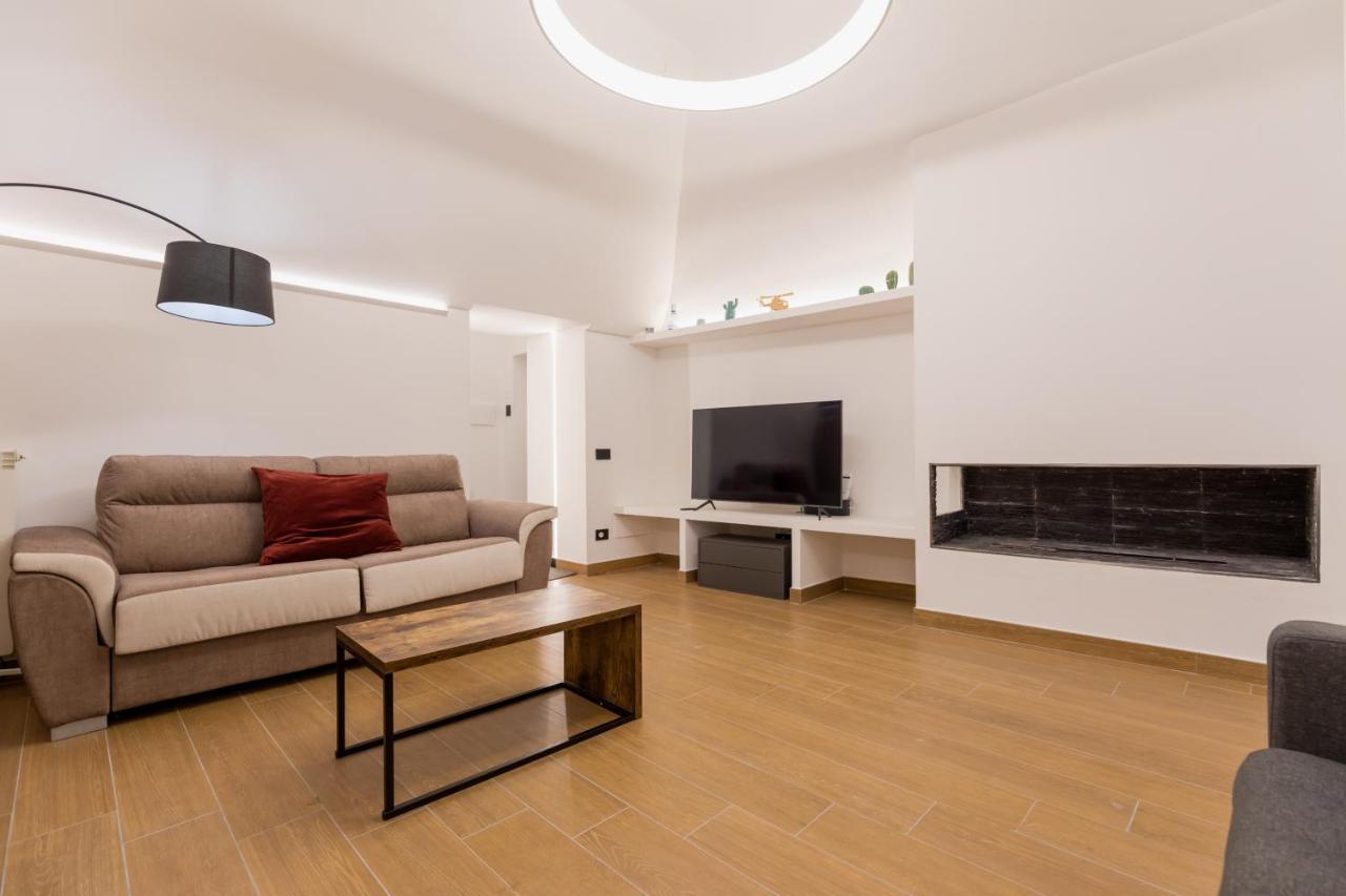 Exclusive Parking Flat X 4 Near Metro 1 Salvator Rosa Apartment Naples Luaran gambar