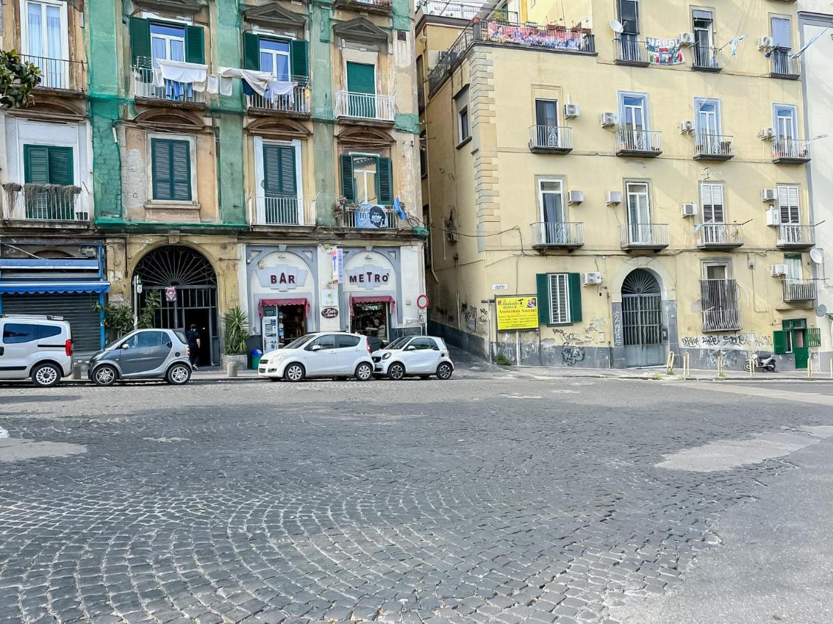 Exclusive Parking Flat X 4 Near Metro 1 Salvator Rosa Apartment Naples Luaran gambar