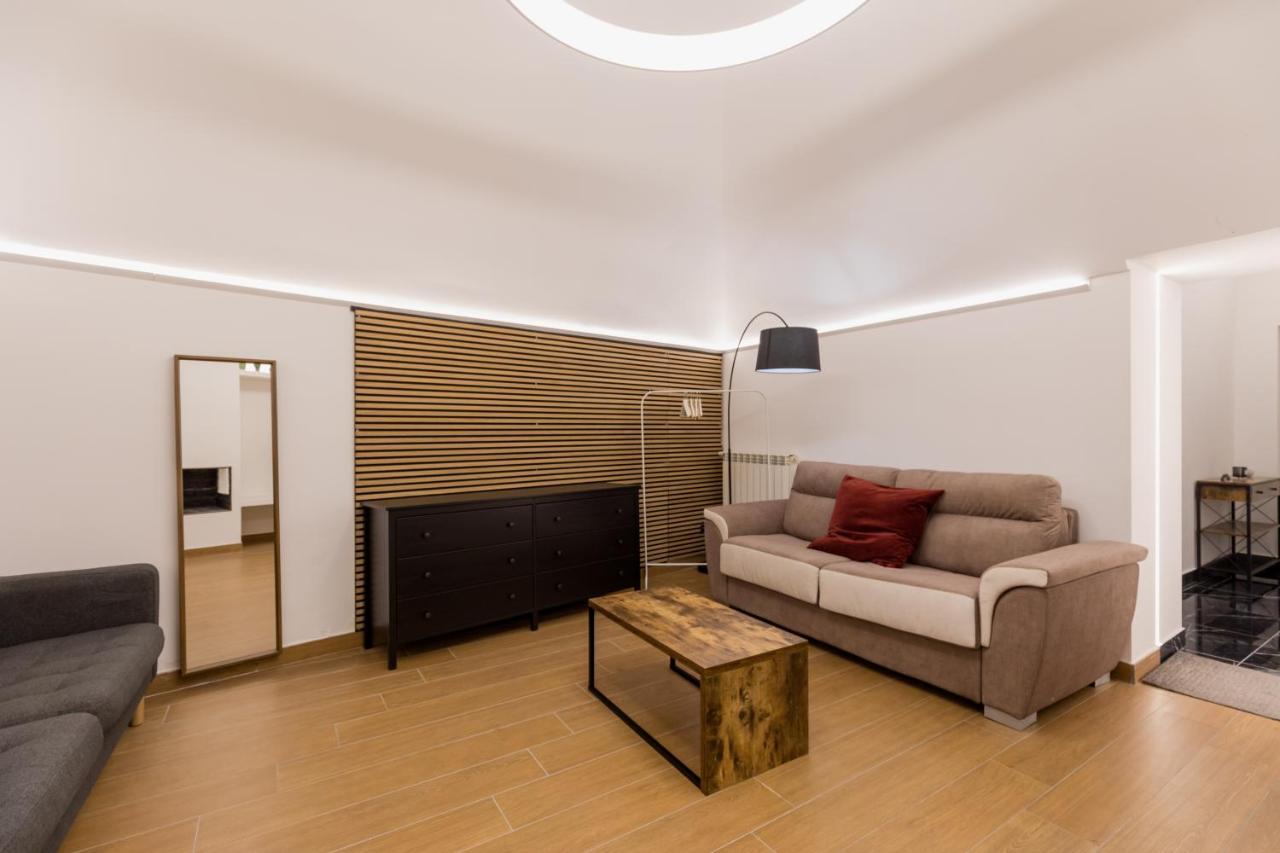 Exclusive Parking Flat X 4 Near Metro 1 Salvator Rosa Apartment Naples Luaran gambar