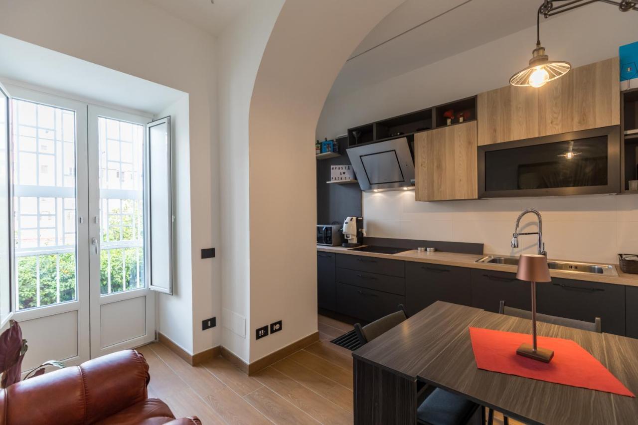 Exclusive Parking Flat X 4 Near Metro 1 Salvator Rosa Apartment Naples Luaran gambar