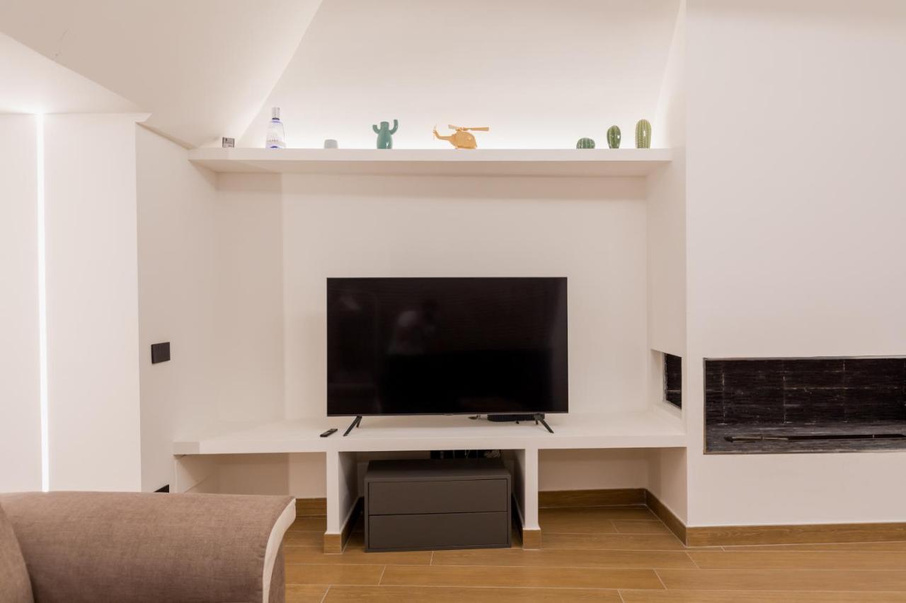Exclusive Parking Flat X 4 Near Metro 1 Salvator Rosa Apartment Naples Luaran gambar