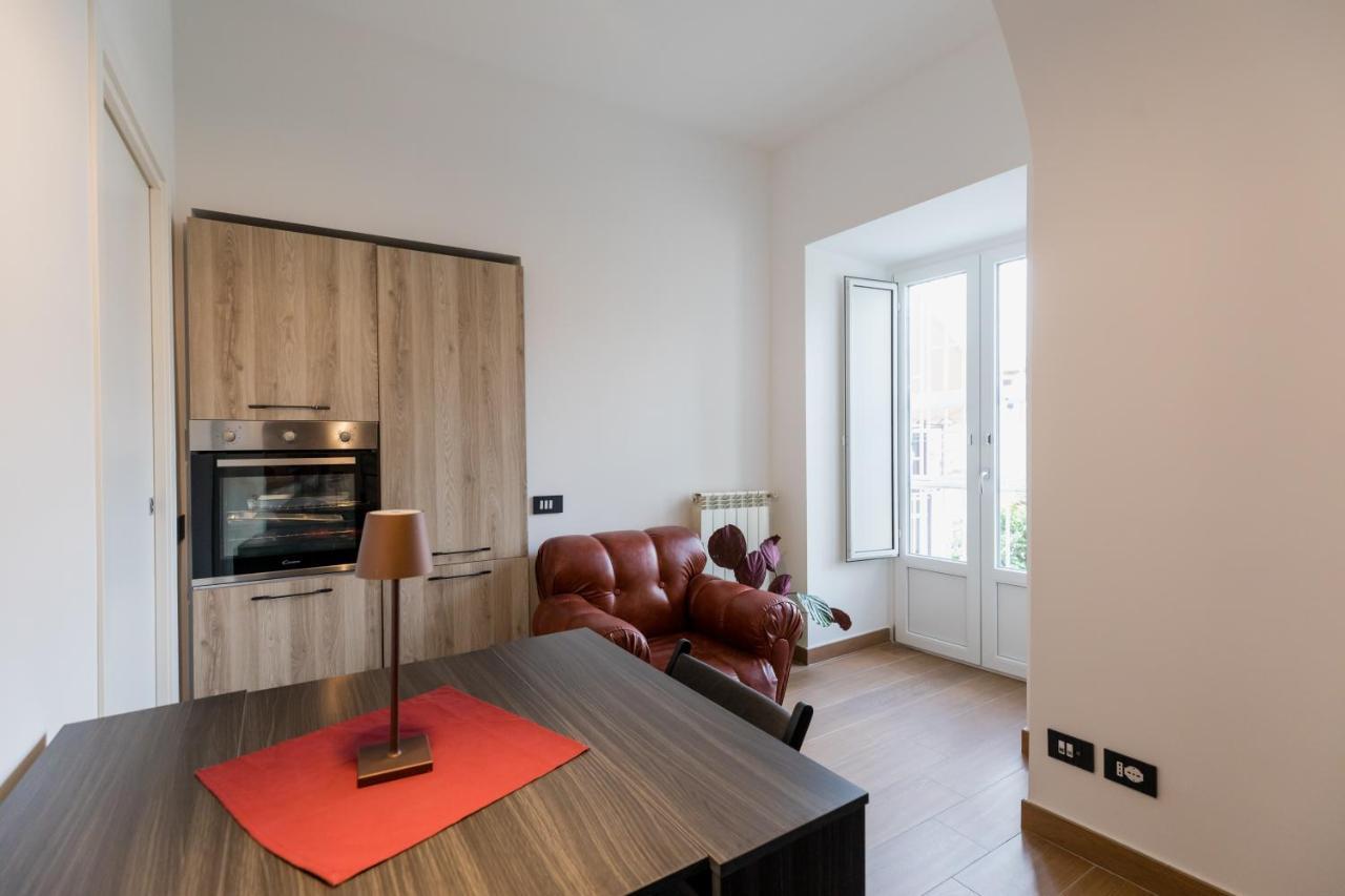 Exclusive Parking Flat X 4 Near Metro 1 Salvator Rosa Apartment Naples Luaran gambar