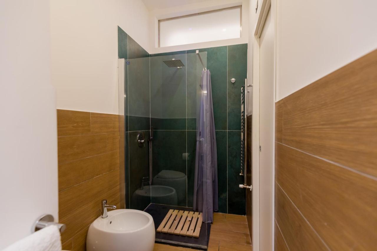 Exclusive Parking Flat X 4 Near Metro 1 Salvator Rosa Apartment Naples Luaran gambar