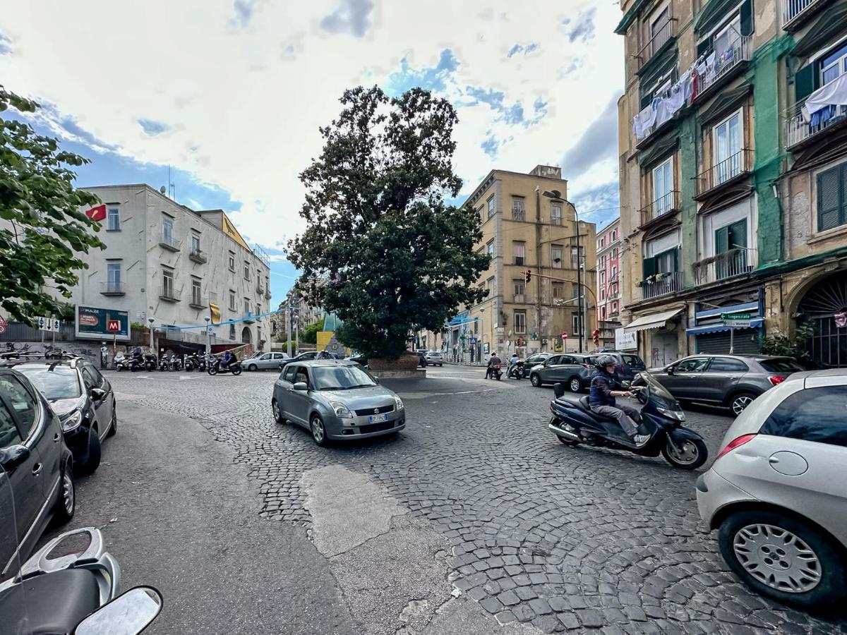 Exclusive Parking Flat X 4 Near Metro 1 Salvator Rosa Apartment Naples Luaran gambar